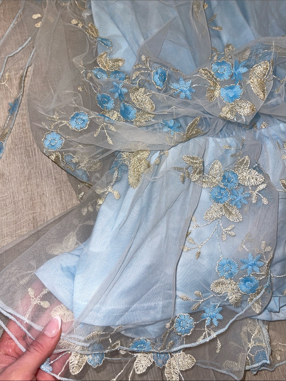 NWOT Light Blue Mock Neck Floral Mini Dress Embellished Appliqué XS - Picture 4 of 9